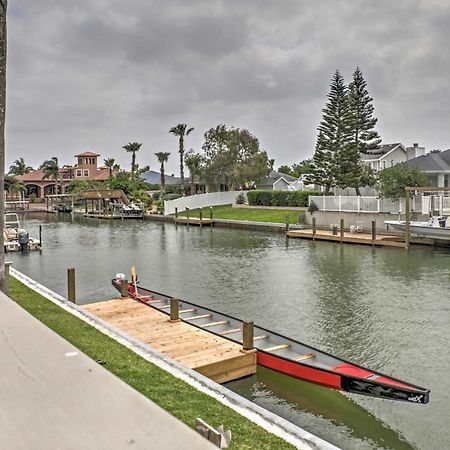 Breezy Corpus Christi Condo With Deck And Fishing Dock Exterior photo