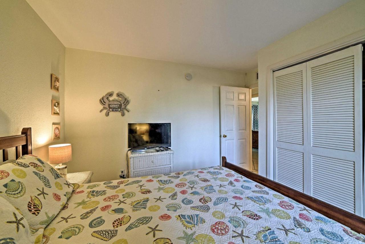 Breezy Corpus Christi Condo With Deck And Fishing Dock Exterior photo