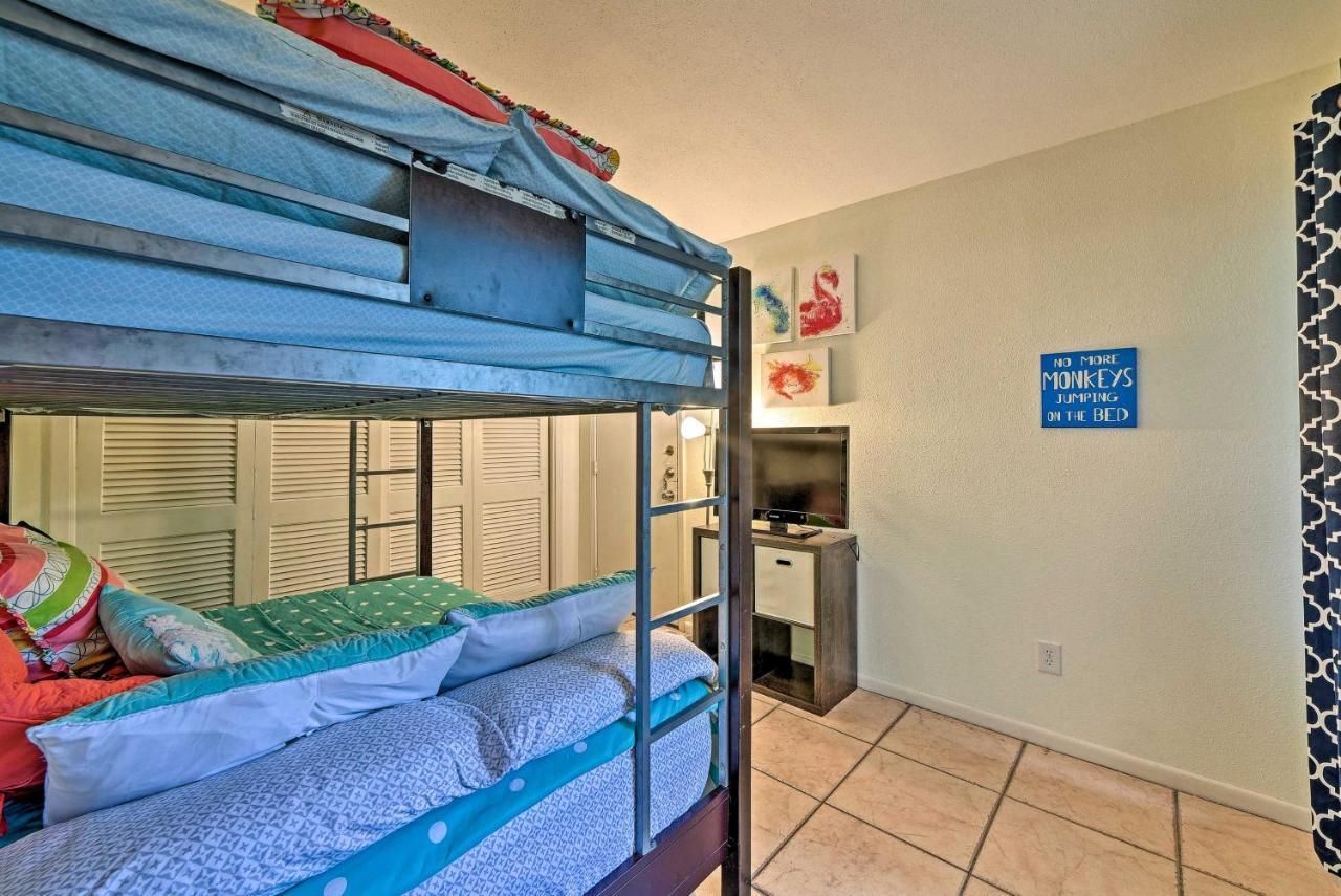 Breezy Corpus Christi Condo With Deck And Fishing Dock Exterior photo