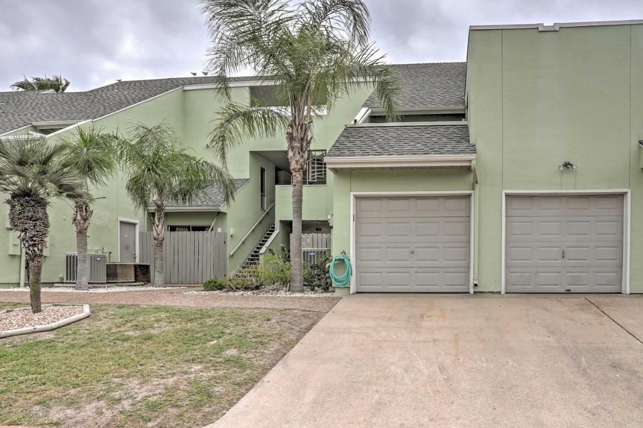 Breezy Corpus Christi Condo With Deck And Fishing Dock Exterior photo