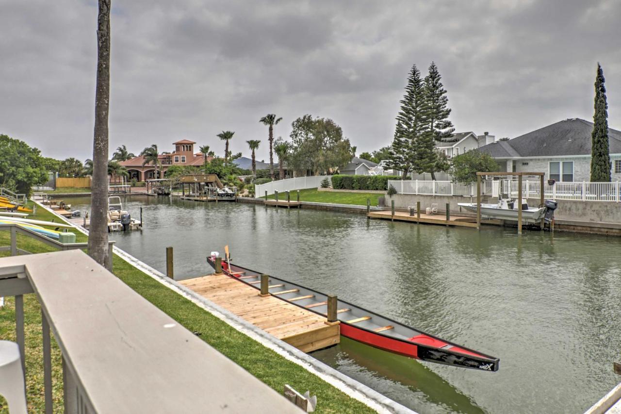 Breezy Corpus Christi Condo With Deck And Fishing Dock Exterior photo